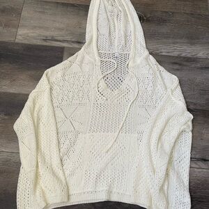 Daisies Elegant V-Neck Cream Sweater like new size L